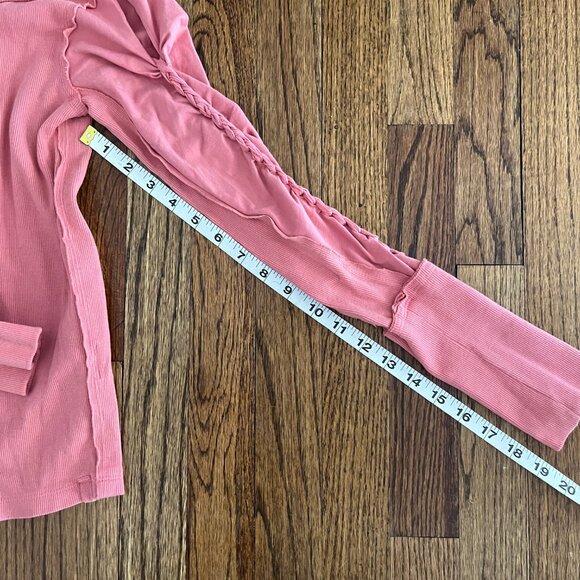 Free People Pink Daisy Chain Chain Cuff Long Sleeve Ribbed Cold Shoulder Top - Picture 8 of 10